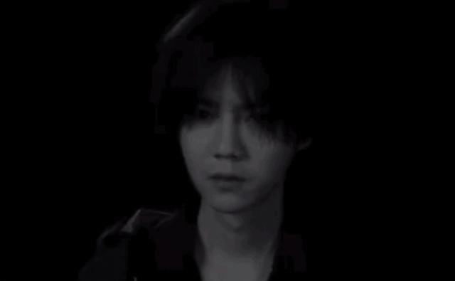 鹿晗电影还没上映，忽然官宣一部新剧，女主竟是《欢乐颂》中的她