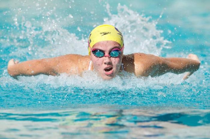 初学者体育摄影技巧, 以提高您的照片质量并帮助您在游戏和活动中拍摄更好的动作图片