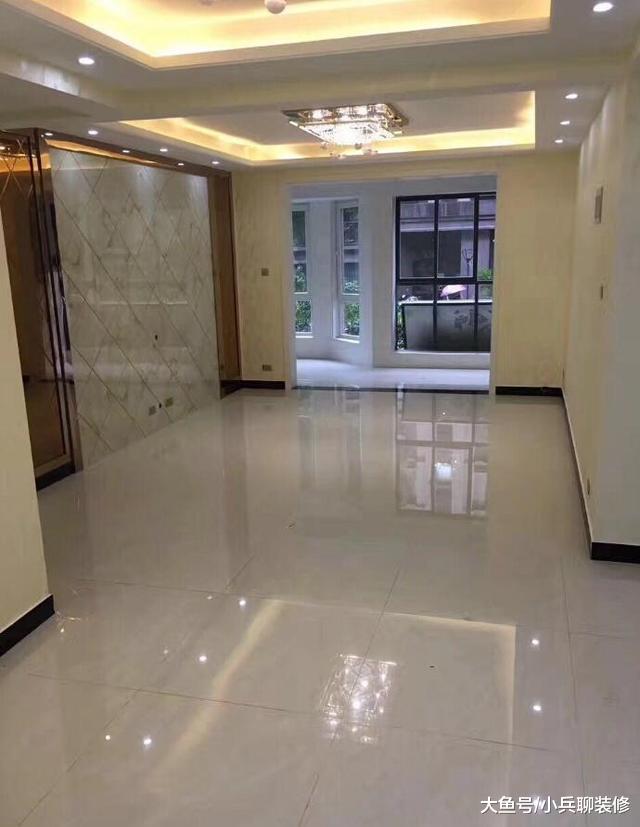 为省钱买一楼的房子，被家人骂蠢，收房那天才发现自己赚翻了！