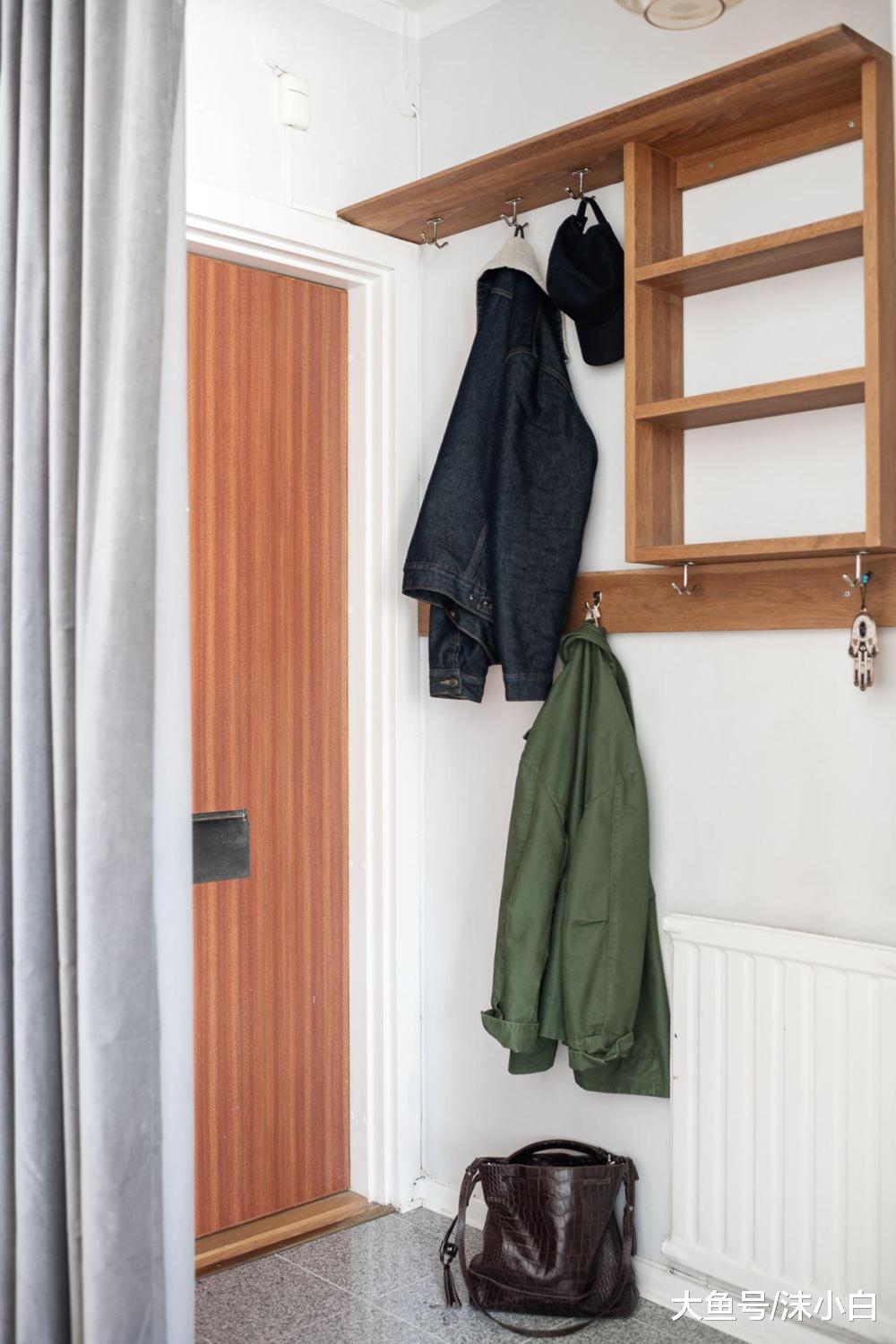 穷小伙爆改25平小户型宿舍，完工后同事羡慕，领导：下班操场见！