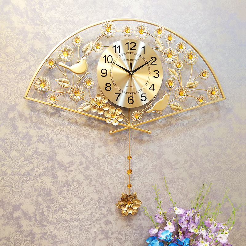 第一次去老板家做客，说真的，她家的客厅摆件是真心美啊