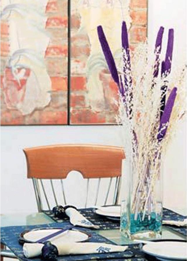 参观薛佳凝现实的豪宅，全屋只刷了大白墙，生活中过得很节俭