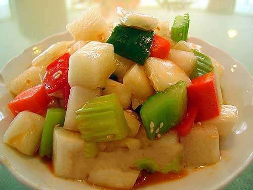 萝卜泡菜，特别好吃，老人小孩都爱吃，老婆能吃一大锅