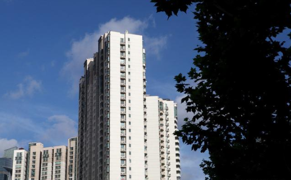 10年后，多少房子“没人住”？空置税怎么收？社科院博士一语中的