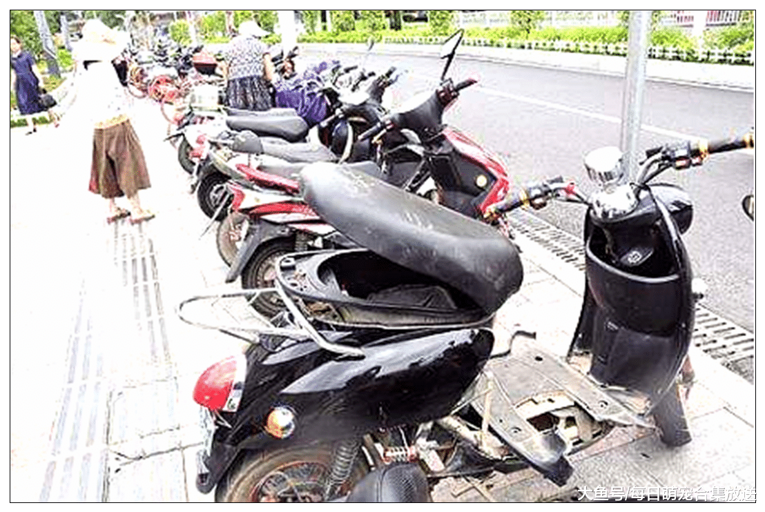 偷走车电瓶我忍了，顺走车轮胎实在是忍不了！网友：周师傅是你吗