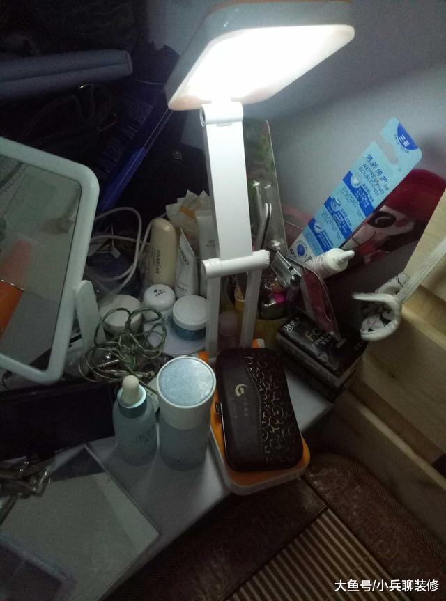 晒晒我在深圳550的出租房，又小又破，改造之后，房东喜出望外！