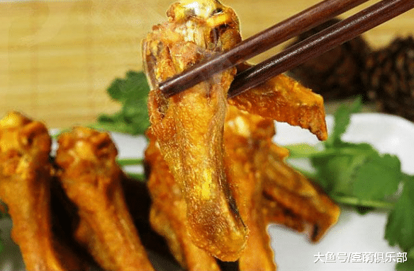 烤鸡翅秘方，再也不用买调料，只需这四种就可以