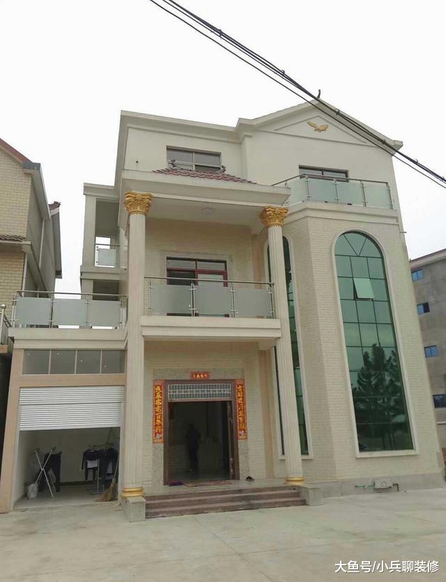 婆家农村别墅花了100万，哪里都好，就是电视墙太丢人了！