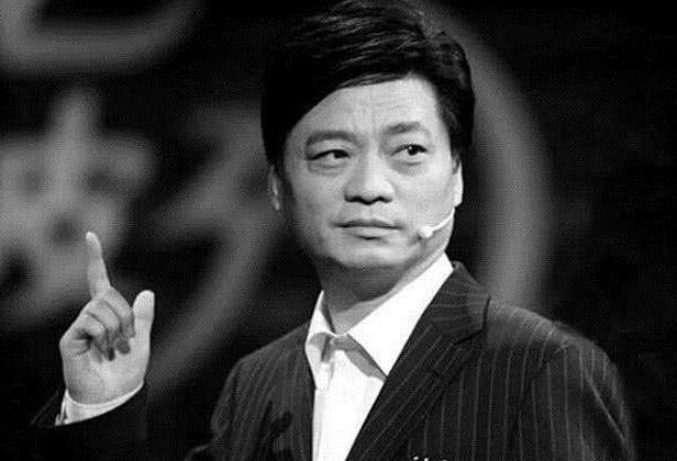 究竟是誰在背后支持崔永元，背后大佬身份曝光，網友：馮小剛腿軟了