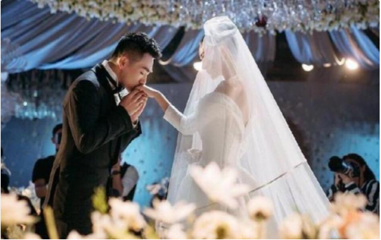 张馨予住的豪宅曝光，普通人一辈子都住不起，装修太高档了