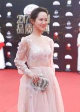 为了更出名，杨紫也学干露露网友：穿得太时髦了