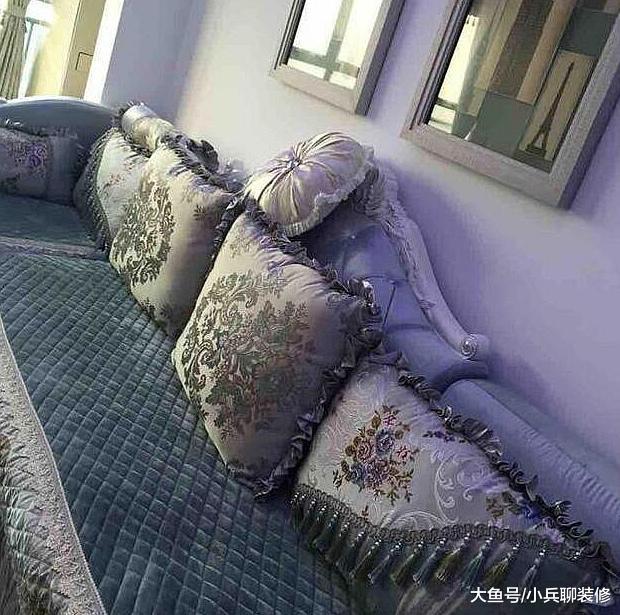 为了女儿上学，砸锅卖铁花260万买学区房，大家看看怎么样？