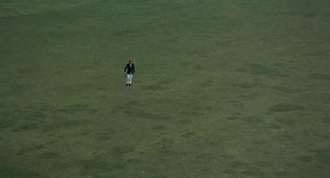 他把模特骑在身下，居然不是为了潜规则？