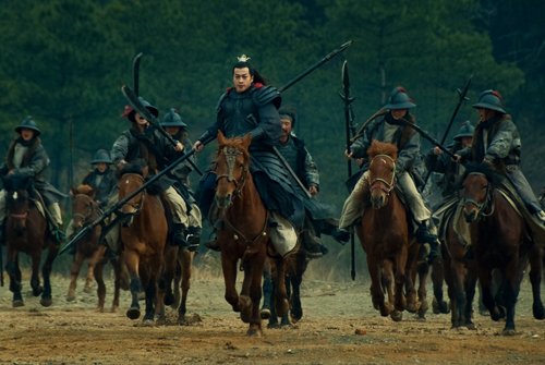 三英战吕布吕布真的很厉害吗?