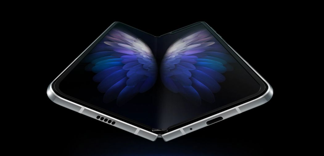 三星W20 5G折叠屏手机明日开卖，19999元起