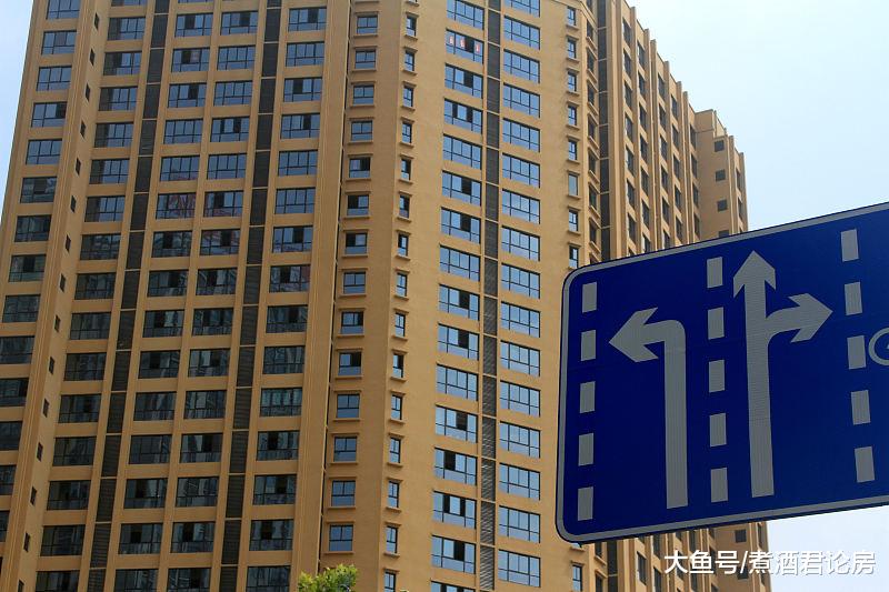 楼市开始“抢客”！副总裁落地卖房，特斯拉送购房者，格局已形成