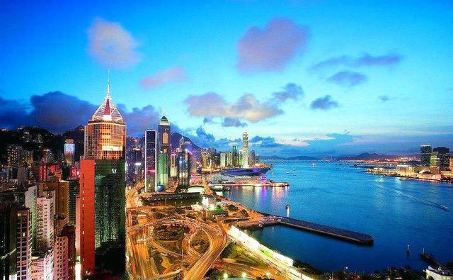 重要会议转变“态度”，房地产被列为重大风险，楼市转折将至？