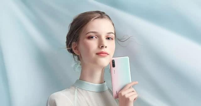 美女别错过：小米CC9美图版8＋256到手价2199元，买么