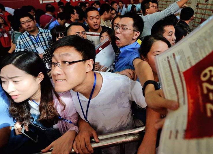 短短1个月时间，房价下跌1500元，业主竟要求开发商补差价