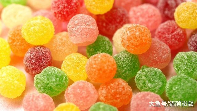 意大利有名的糖果叫阿爾卑斯，日本叫不二家，中國的只有三個字