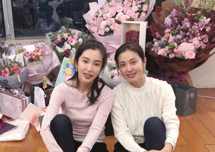 李冰冰妹妹李雪晒家中内景 让人忍不住羡慕