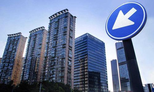 房价降幅全国第一，连续八月下跌，热点城市倒下，房价重回三年前