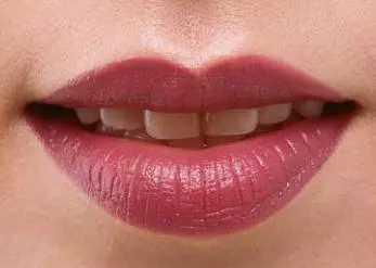 心理测试：哪个嘴唇跟你的相似，测你这辈子会生几个孩子？