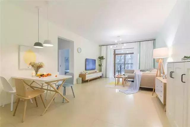 老公16万装修130平四居，天花板不做吊顶，也一样简洁时尚、轻松优雅