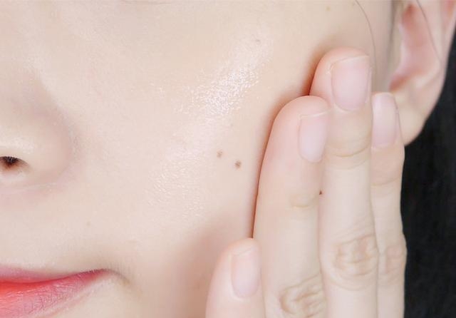 被称为“国宝级”的精华液, 一直因低价而被忽略, 张俪: 我用了6年