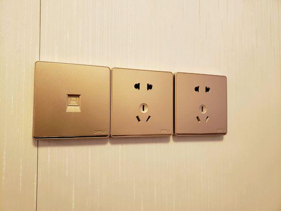 老婆坚持装吊灯, 木工花了1.6w, 完工效果惊艳, 朋友来参观倍有面