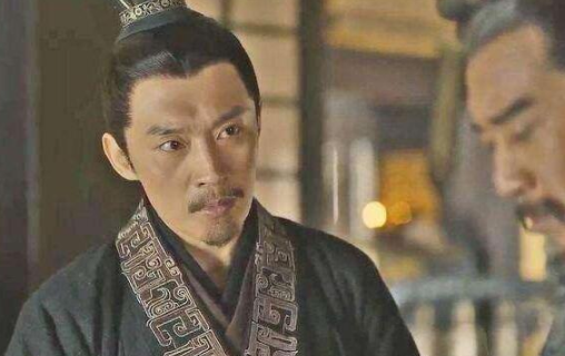 郭嘉不死，卧龙不出，郭嘉跟诸葛亮是一个级别的谋士吗？