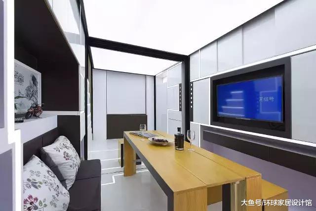 北京小伙蜗居23㎡，为洋媳妇爆改老房变高科技豪宅，竟还有电影院
