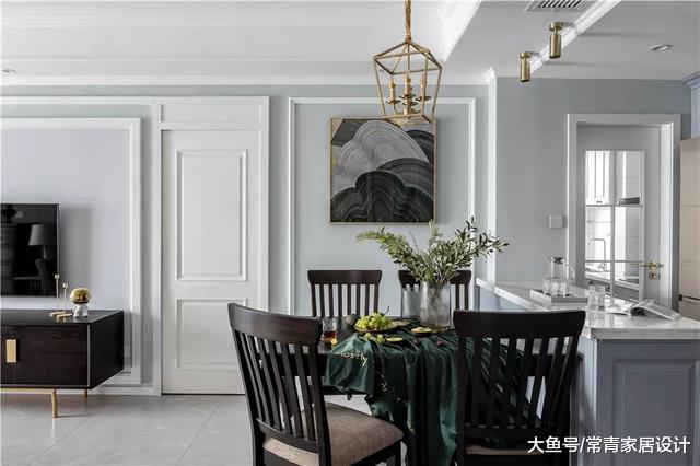 她118㎡轻奢简美家，优雅精致，诗意浪漫，打开门便处处是惊喜