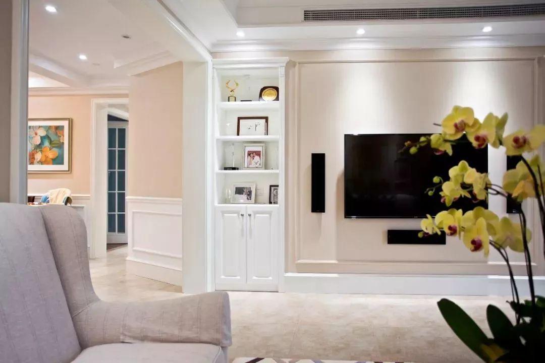 沒電視柜的電視墻，那還像什么樣？