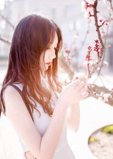 这几个星座2月桃花运爆好，桃花朵朵开