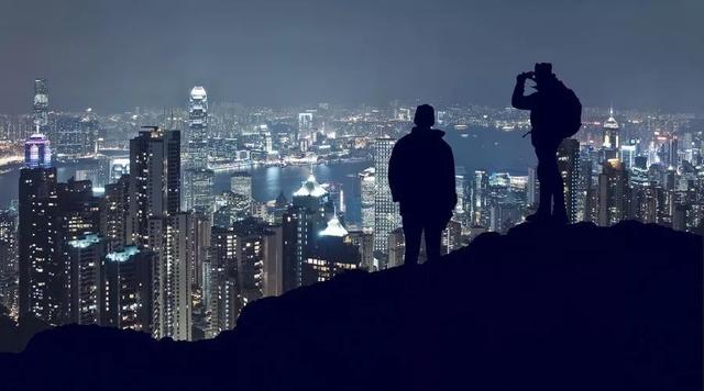 中国缺房子吗？缺的是老百姓住得起的房子，潘石屹：严重过剩了