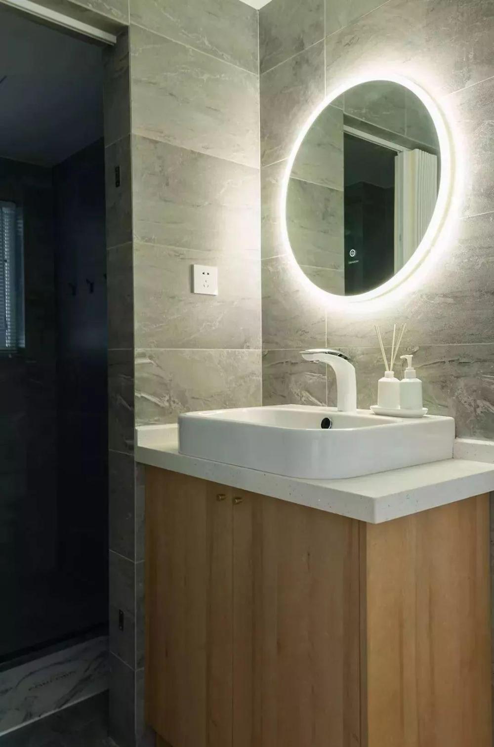 90平开门见厅的三居室居然这样设计，好聪明哦！