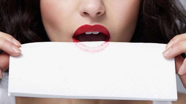 女人化妆要注意这几点，以免皮肤变差变老