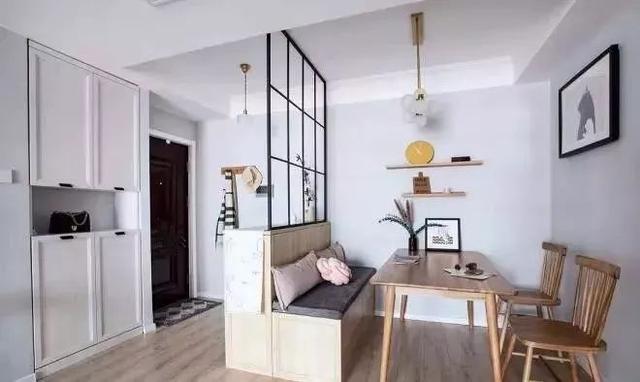 85平清新简约两居，玄关和餐厅卡座的一体化设计实在太惊艳了！