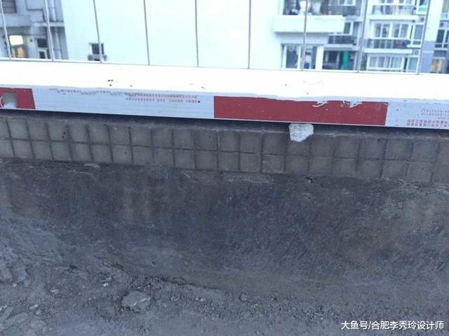 家里窗臺下有縫隙，別當小事！專業師傅：超過5公分，前期工人有問題！