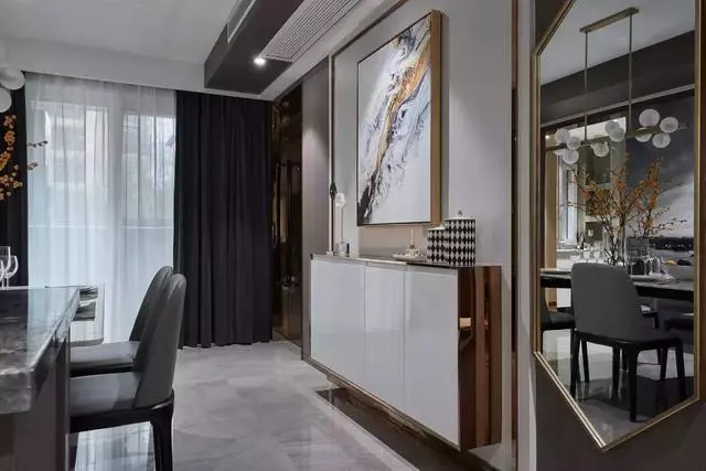 看似高冷的颜色，适当的用在家里，效果还是很不错的，沉稳有气质