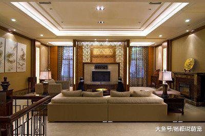 辛苦攒钱买的房，最后却被楼上居民逼的在外租房，小伙无奈只能“以牙还牙”