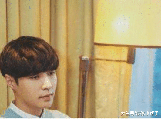 男神张艺兴的豪宅，书房的地球仪是画龙点睛之笔，看得出很爱学习