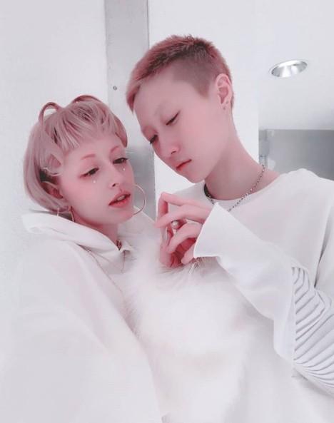 成龙私生女带妻子“流落香港街头”觅住处, 吴卓林: 饿死不会回家!