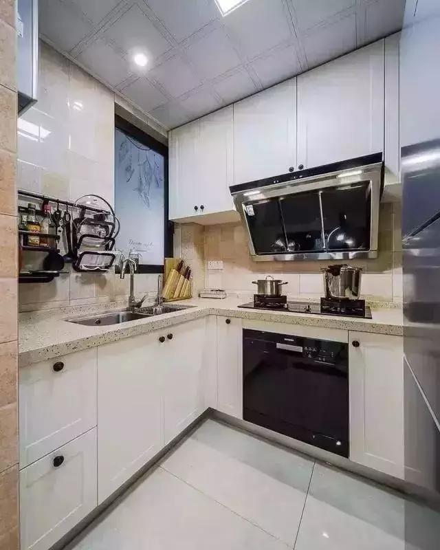 清新美式89平小三房，老婆非把衣柜装过道里，入住发现好实用！