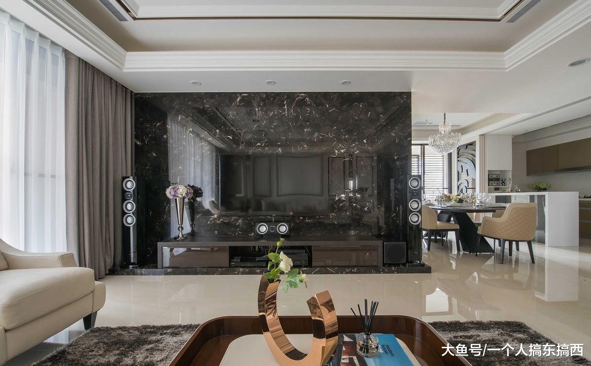 新房装修完工整屋子个性定制，尤其是玄关鞋柜设计很合理