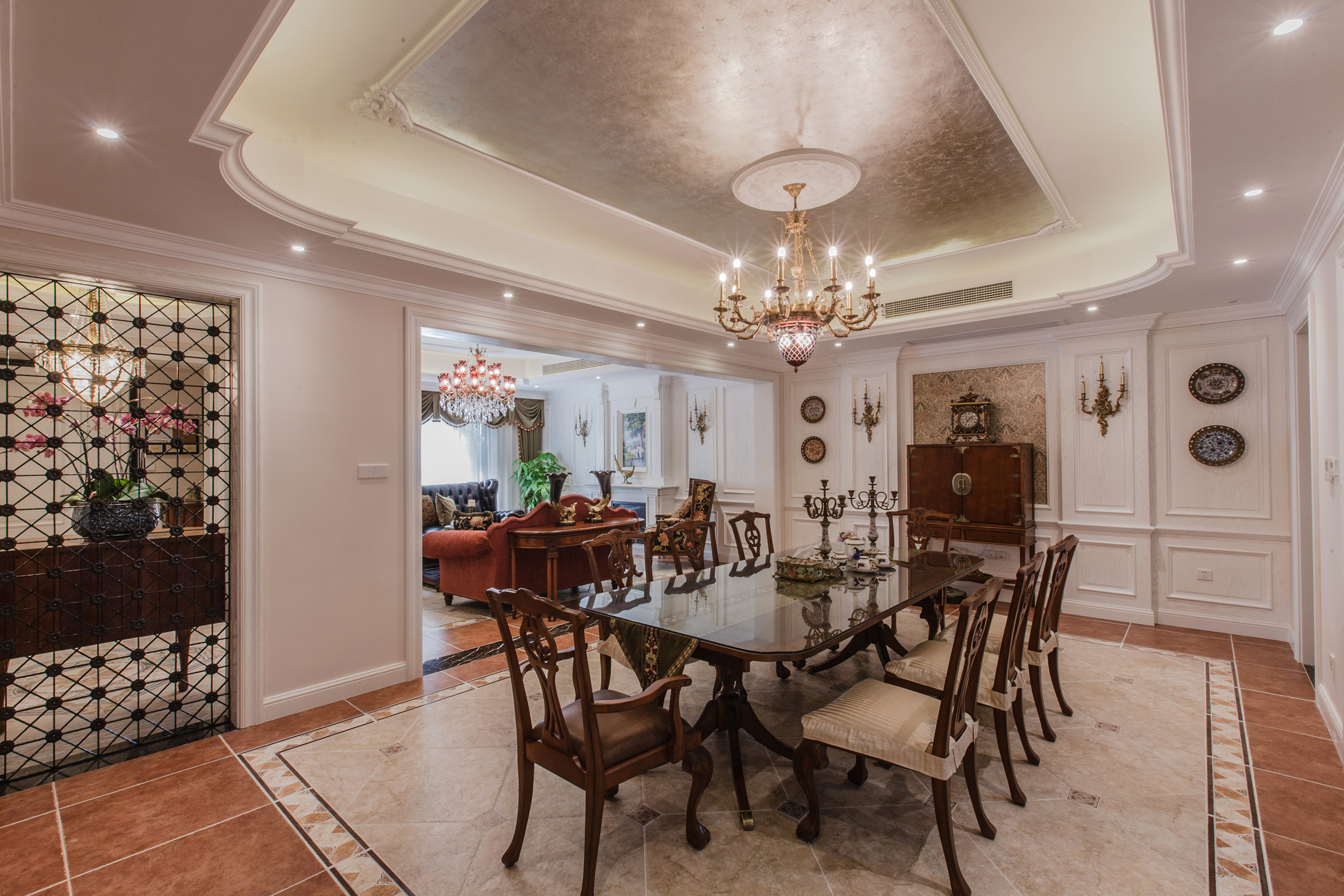 欧式风别墅案例装修图，儿童娱乐室真漂亮，卫生间也大气得很！