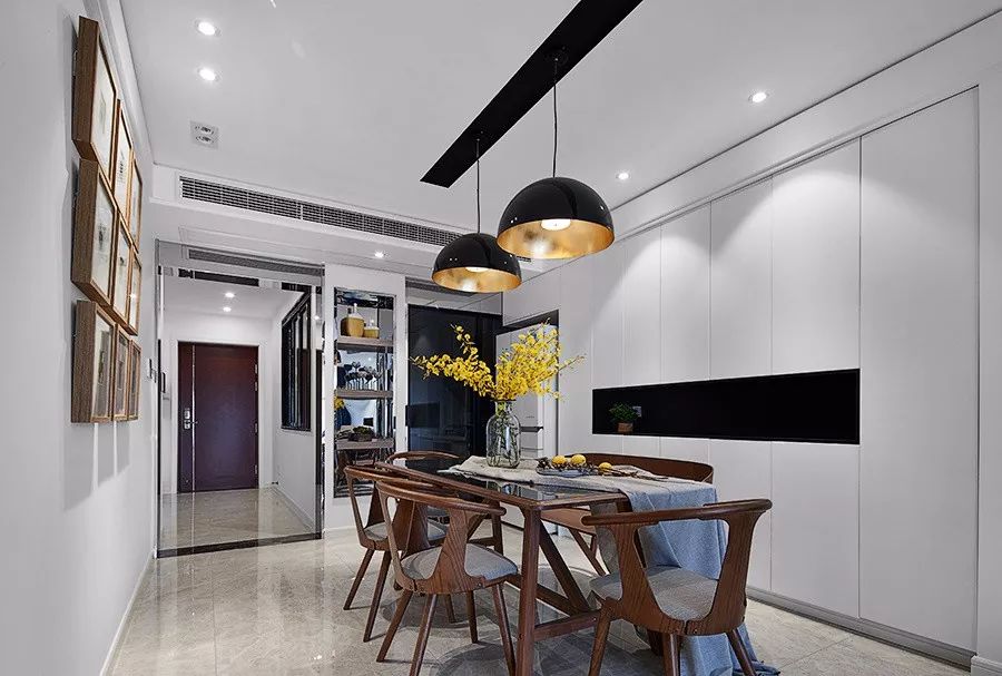 定制餐边柜，空间不浪费，看着也很美！