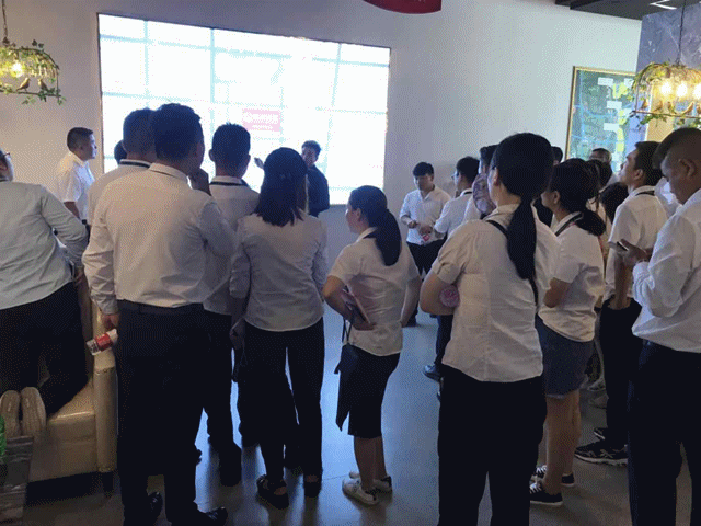 总价58.8万起，市府旁、地铁口、绿城物业！这个项目，要爆了！