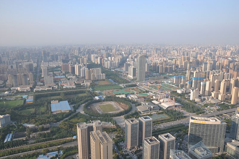 “买房”还是“卖房”？8月份楼市迎好消息！房企高管给出“4字”建议